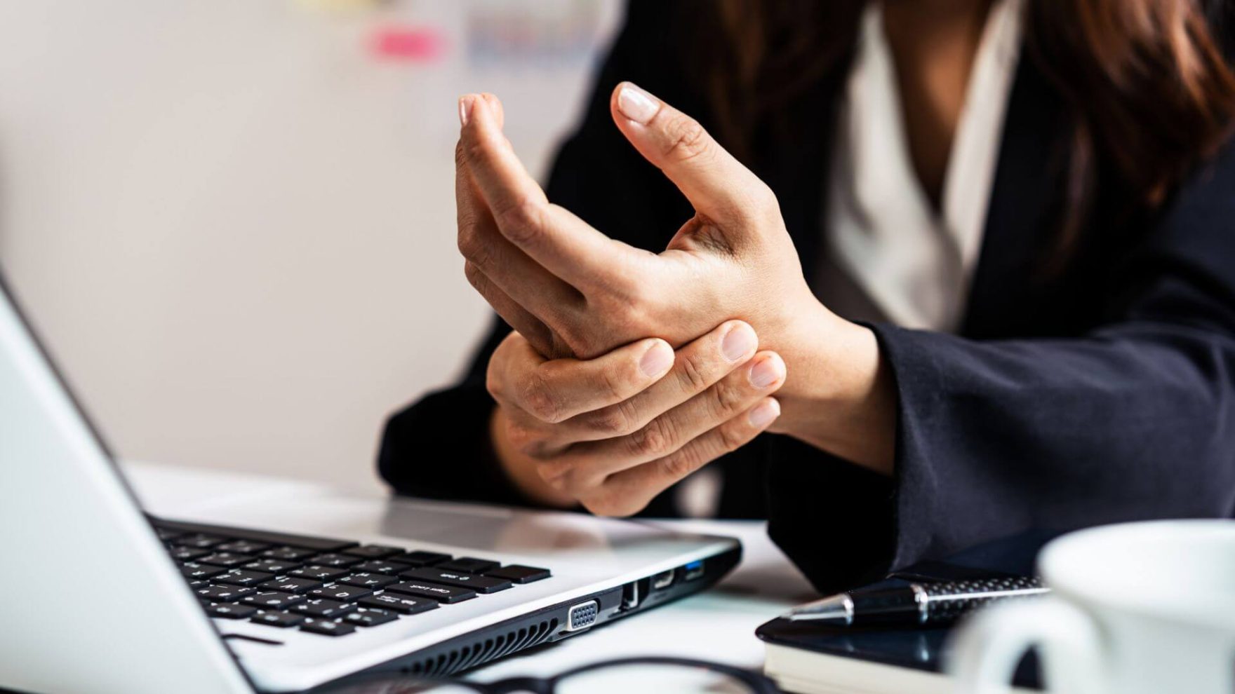 Você já ouviu falar em DORT ou LER? Saiba o que são e como se prevenir